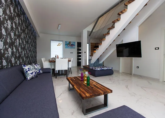 Exklusive Privatvilla In Wunderbarer