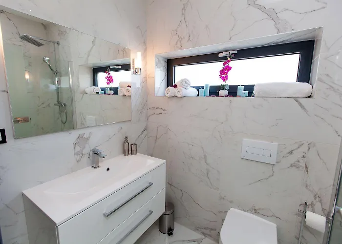 Exklusive Privatvilla In Wunderbarer
