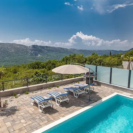 Exklusive Privatvilla In Wunderbarer *